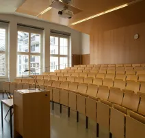 H&ouml;rsaal 220