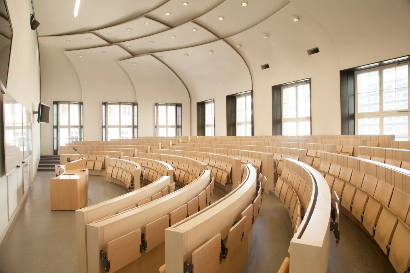 H&ouml;rsaal 202