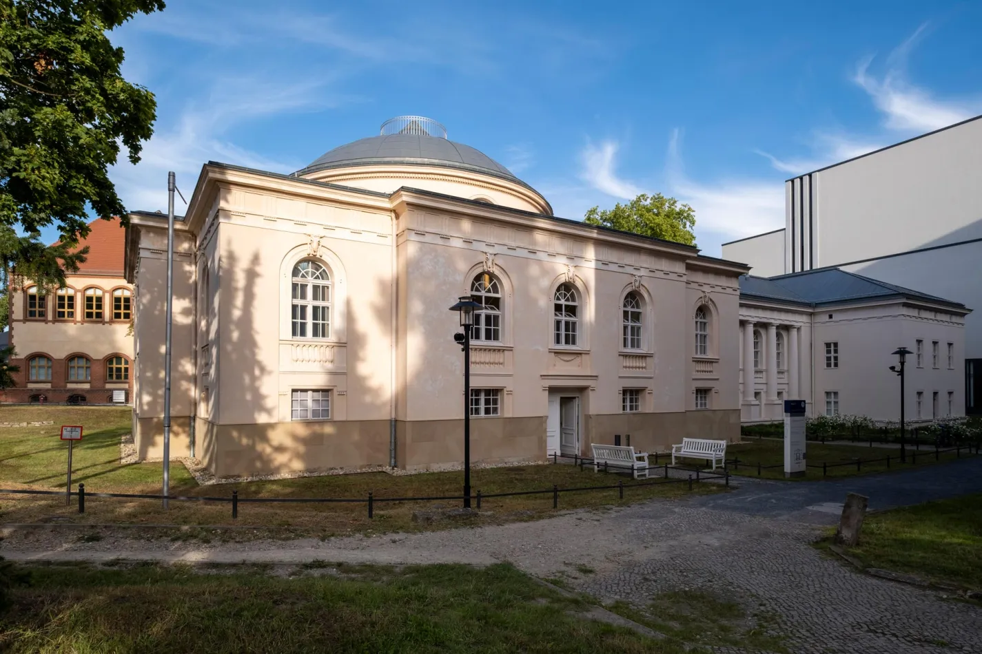 Au&szlig;enansicht des Tieranatomischen Theaters